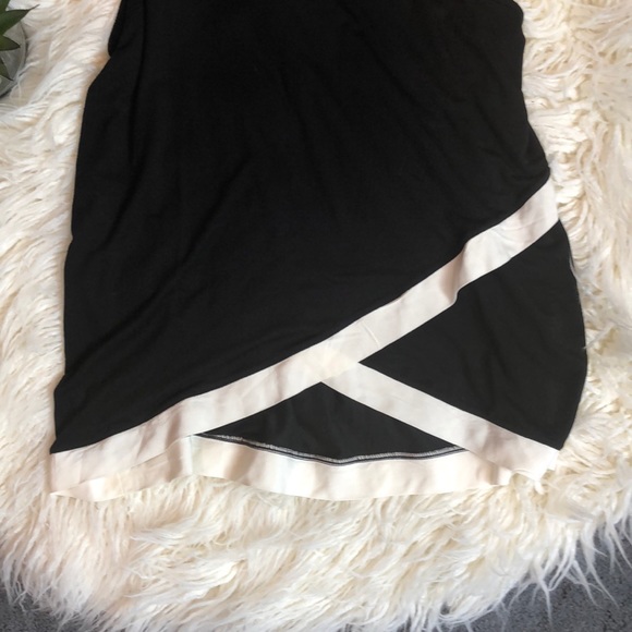 Gap tank top - Picture 2 of 3